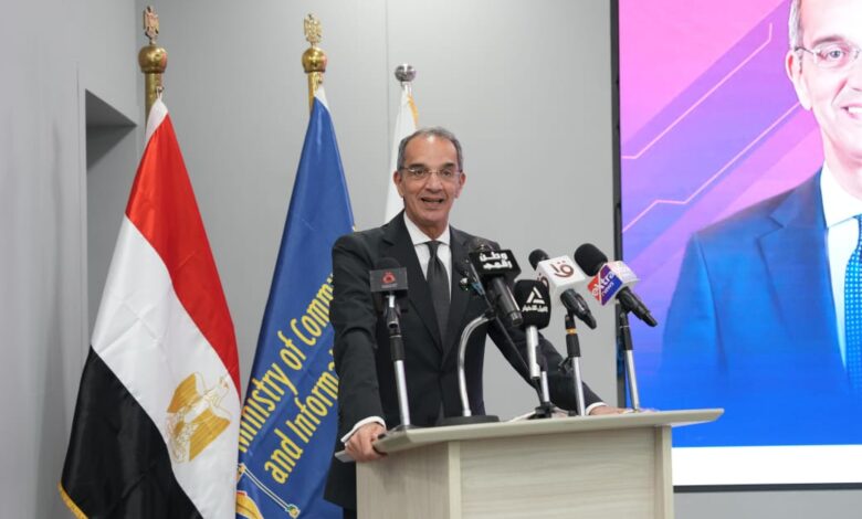 وزير-الاتصالات:-هدفنا-تمكين-36%-من-المواطنين-من-استخدام-أدوات-وخدمات-مدعومة-بالذكاء-الاصطناعي