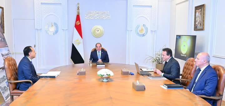 “السيسي”-يوجه-بإدراج-الذكاء-الاصطناعي-كمادة-الزامية-في-المناهج-الدراسية