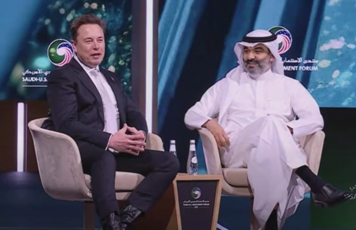 إيلون-ماسك-:-السعودية-تسمح-باستخدام-“ستارلينك”-في-قطاعي-الطيران-والملاحة-البحرية